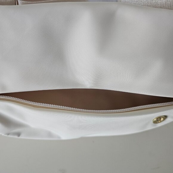 NWT LULULEMON LTIV/GOLD Light Ivory Gold All Night Festival Bag 5L - Picture 10 of 16